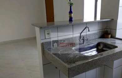 Imagem: O apartamento possui 2 Dormitórios, 1 Banheiro, 1 Vaga na garagem