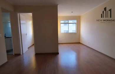 Imagem: O apartamento possui 3 Dormitórios, 1 Banheiro, 1 Vaga na garagem