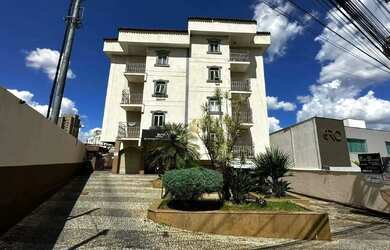 Imagem: O apartamento possui 4 Dormitórios, 2 Banheiros, 1 Vaga na