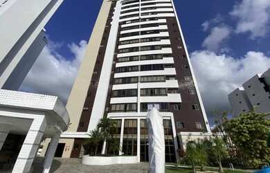 Imagem: O apartamento possui 4 Dormitórios, 4 Banheiros, 2 Vagas na