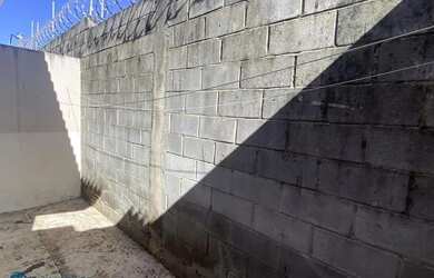 Imagem 16: Casa de 2 Quartos com Armários Planejados Disponível Agora