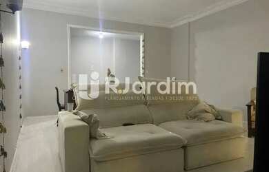 Imagem: O apartamento possui 3 Dormitórios, 2 Banheiros, 120m² de