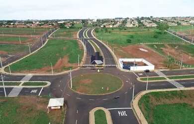 Imagem: O terreno possui 200m² de Área e está localizado em São