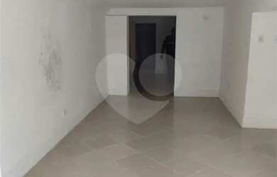 Imagem: O depósito possui 15m² de Área e está localizado em Pinheiros