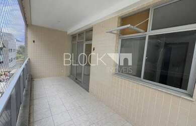 Imagem: O apartamento possui 2 Dormitórios, 3 Banheiros, 1 Vaga na