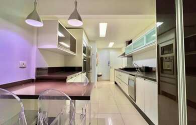 Imagem: O apartamento possui 3 Dormitórios, 4 Banheiros, 2 Vagas na