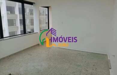 Imagem: O depósito possui 1 Vaga na garagem e 33m² de Área e está