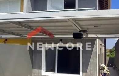 Imagem: A casa possui 3 Dormitórios, 3 Banheiros, 2 Vagas na garagem