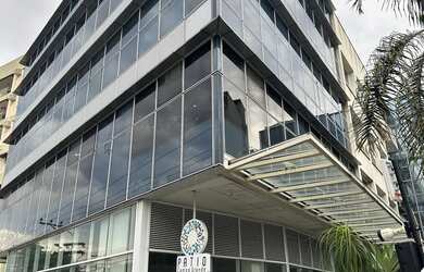 Imagem: O depósito possui 1 Vaga na garagem, 21m² de Área e está