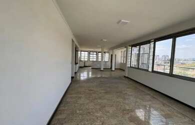 Imagem: O apartamento possui 4 Dormitórios, 5 Banheiros, 4 Vagas na