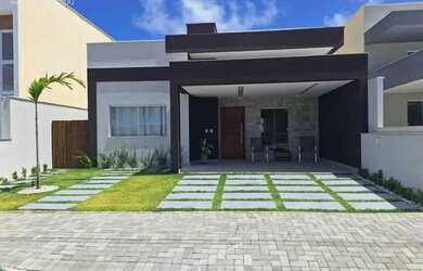 Imagem: A casa em condomínio possui 3 Dormitórios, 1 Banheiro, 2 Vagas