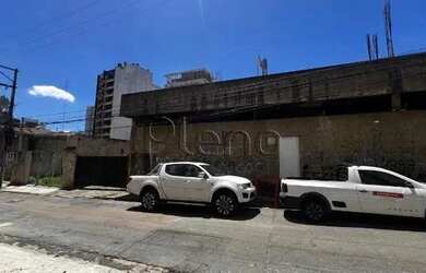 Imagem: O depósito possui 1 Vaga na garagem e 86m² de Área e está