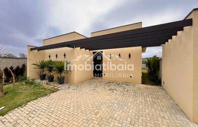 Imagem: A casa em condomínio possui 3 Dormitórios, 2 Banheiros, 2