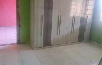 Imagem 2: Casa no Porto do Rosa, comunidade da cerâmica, São Gonçalo. 33 mil