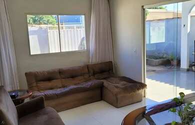 Imagem: A casa em condomínio possui 4 Dormitórios, 3 Banheiros, 2