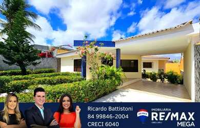 Imagem: A casa possui 3 Dormitórios, 4 Banheiros, 2 Vagas na garagem