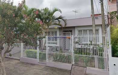 Imagem: A casa em condomínio possui 3 Dormitórios, 3 Banheiros, 2