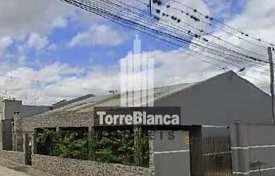 Imagem: A casa possui 3 Dormitórios, 3 Banheiros, 2 Vagas na garagem