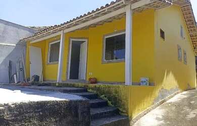 Imagem: A casa possui 2 Dormitórios, 2 Banheiros e está localizado