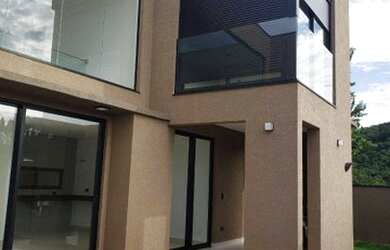 Imagem: A casa em condomínio possui 3 Dormitórios, 4 Banheiros, 4