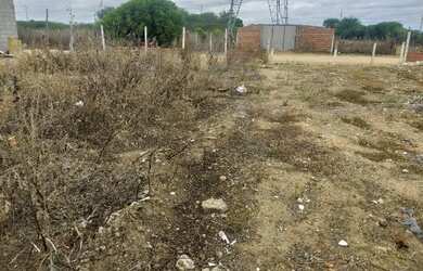 Imagem: O terreno possui 450m² de Área e está localizado em Parque