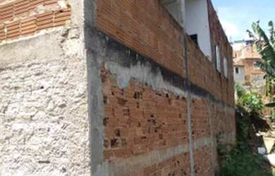 Imagem 2: Casa. Varandae3 Dormitórios