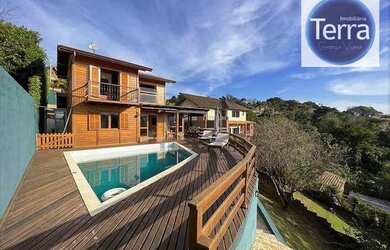 Imagem: A casa em condomínio possui 3 Dormitórios, 4 Banheiros, 4