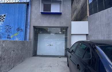Imagem: O depósito possui 1 Vaga na garagem, 35m² de Área e está