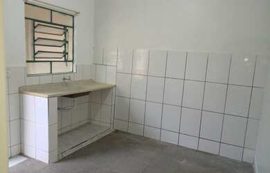 Imagem: A casa possui 1 Dormitório, 1 Banheiro, 50m² de Área e está