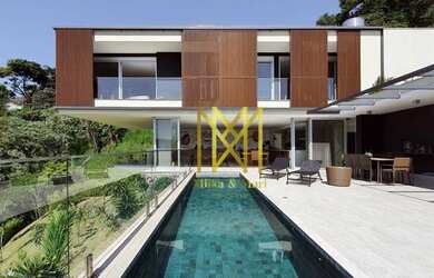 Imagem: A casa em condomínio possui 3 Dormitórios, 4 Banheiros, 4