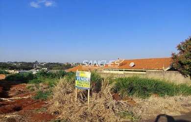 Imagem: O terreno possui 378m² de Área e está localizado em Apucarana