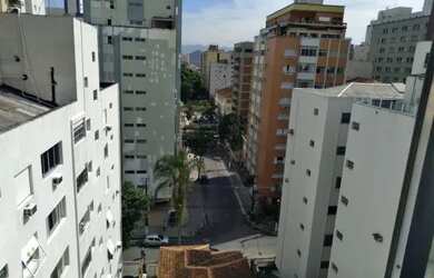 Imagem: O apartamento possui 1 Dormitório, 1 Banheiro, 1 Vaga na garagem