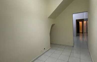 Imagem: A casa possui 2 Dormitórios, 2 Banheiros, 1 Vaga na garagem