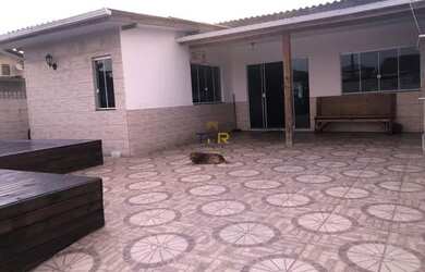 Imagem: A casa possui 2 Dormitórios, 2 Banheiros, 1 Vaga na garagem