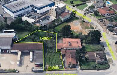 Imagem: O terreno está localizado em Anita Garibaldi, Joinville à