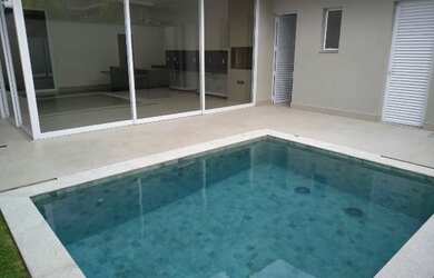 Imagem: A casa em condomínio possui 3 Dormitórios, 5 Banheiros, 2