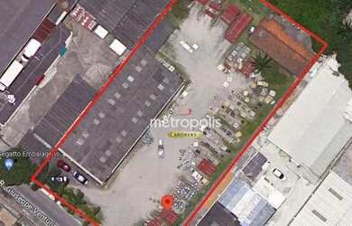 Imagem: O depósito possui 5 Vagas na garagem e 500m² de Área e está