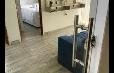 Imagem: A casa possui 3 Dormitórios, 1 Banheiro, 1 Vaga na garagem