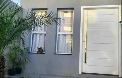 Imagem: A casa possui 2 Dormitórios, 2 Banheiros, 50m² de Área e