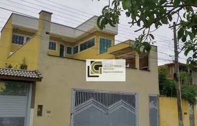 Imagem: A casa possui 5 Dormitórios, 5 Banheiros, 2 Vagas na garagem