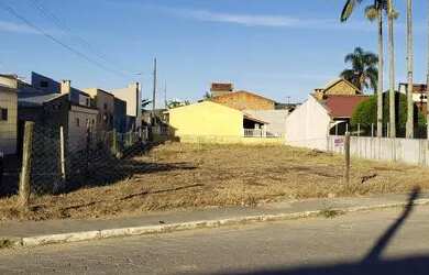 Imagem: O terreno possui 427m² de Área e está localizado em Praia