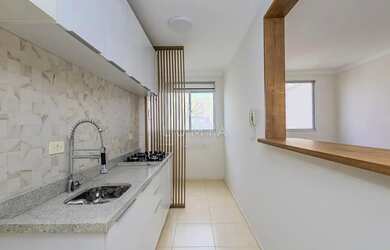 Imagem: O apartamento possui 2 Dormitórios, 2 Banheiros, 2 Vagas na