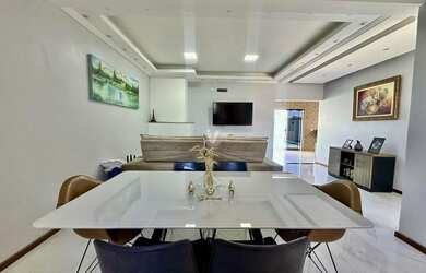 Imagem 10: Casa EXCLUSIVA, à venda alto padrão, localizada no loteamento Alberto...