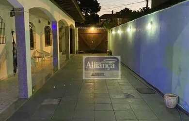 Imagem 9: Casa com 3 dormitórios, 1 suíte, edícula, piscina, churrasqueira e...