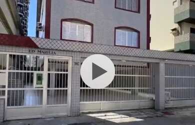 Imagem: O apartamento possui 1 Dormitório, 1 Banheiro, 1 Vaga na garagem