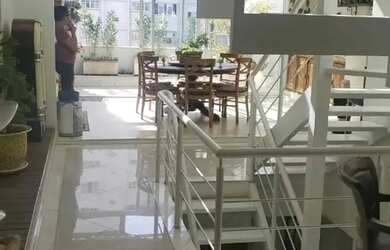 Imagem: O apartamento na cobertura possui 3 Dormitórios, 5 Banheiros