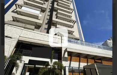 Imagem: O apartamento possui 3 Dormitórios, 1 Banheiro, 2 Vagas na