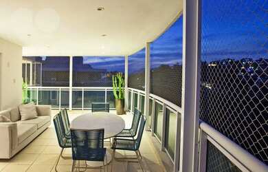 Imagem: O apartamento na cobertura possui 3 Dormitórios, 2 Banheiros