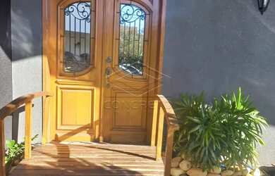 Imagem: A casa em condomínio possui 4 Dormitórios, 5 Banheiros, 5