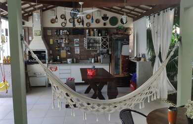 Imagem: A casa em condomínio possui 3 Dormitórios, 4 Banheiros, 3